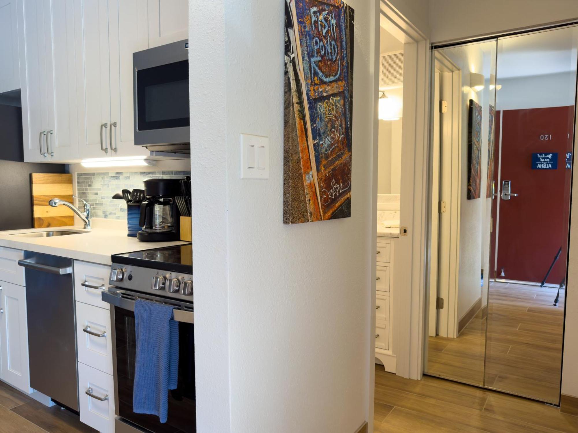 Bay Surf 130- Garden View Studio, Free Parking *