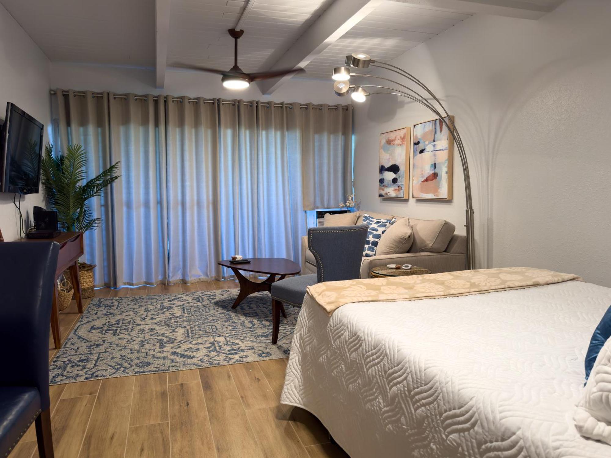 Bay Surf 130- Garden View Studio, Free Parking